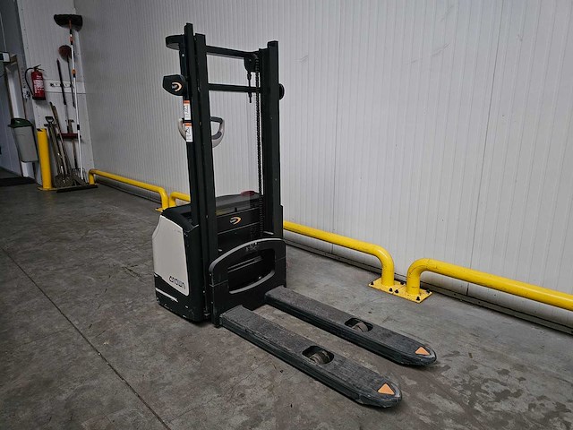 2018 crown wf 3000-1.0 tl elektrische palletwagen - afbeelding 7 van  17
