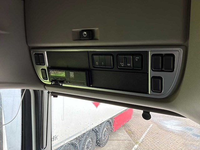 2018 daf xf 530 ftg opleggertrekker (76-bkj-9) - afbeelding 9 van  27