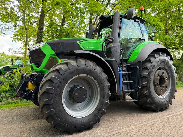 2018 deutz-fahr agrotron 9340 ttv (60 kmh) vierwielaangedreven landbouwtractor - afbeelding 1 van  12