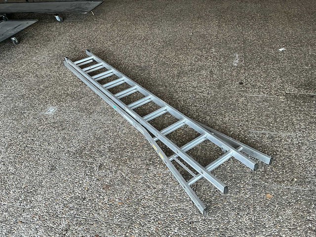 2018 dirks dou 2x10 schuifladder - afbeelding 1 van  2