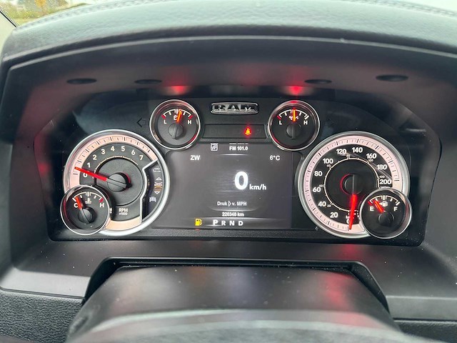 2018 dodge ram 1500 5.7 v8 hemi - afbeelding 9 van  26