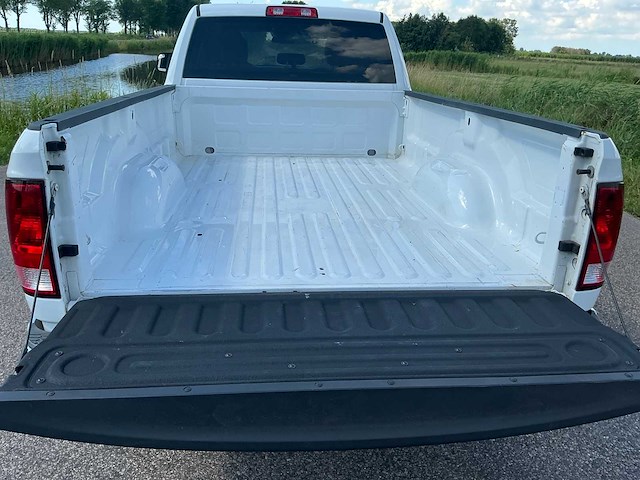 2018 dodge ram 350 3500st heavy duty hemi 6.4l personenauto - afbeelding 12 van  42