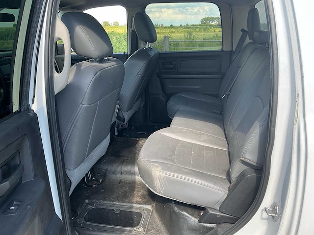 2018 dodge ram 350 3500st heavy duty hemi 6.4l personenauto - afbeelding 18 van  42