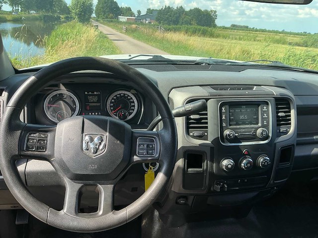 2018 dodge ram 350 3500st heavy duty hemi 6.4l personenauto - afbeelding 20 van  42