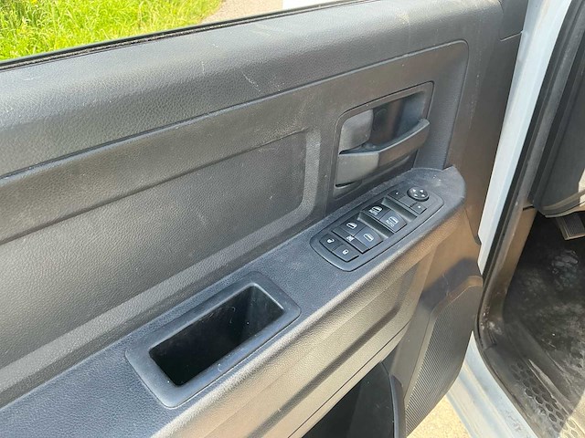 2018 dodge ram 350 3500st heavy duty hemi 6.4l personenauto - afbeelding 22 van  42