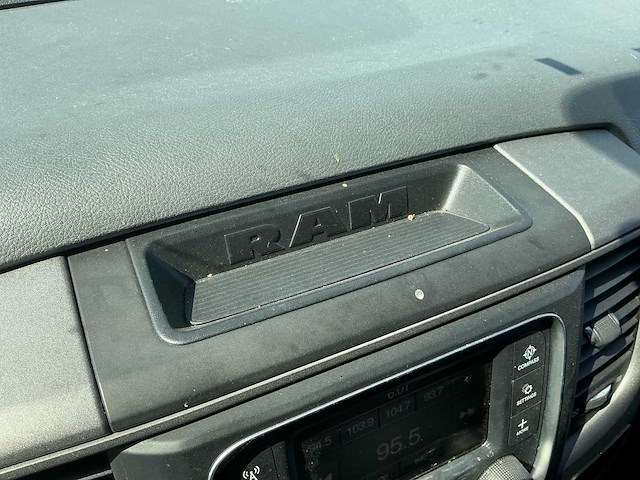 2018 dodge ram 350 3500st heavy duty hemi 6.4l personenauto - afbeelding 33 van  42