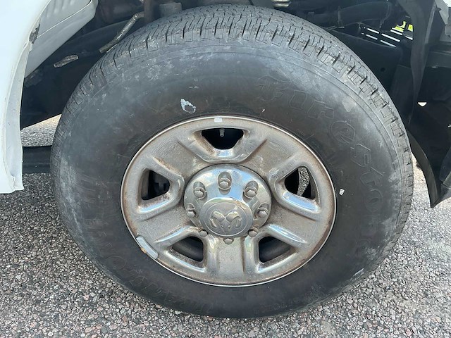2018 dodge ram 350 3500st heavy duty hemi 6.4l personenauto - afbeelding 12 van  25