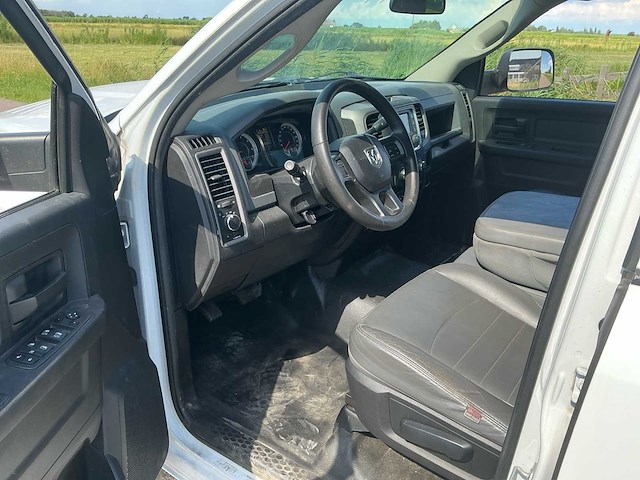2018 dodge ram 350 3500st heavy duty hemi 6.4l personenauto - afbeelding 23 van  45