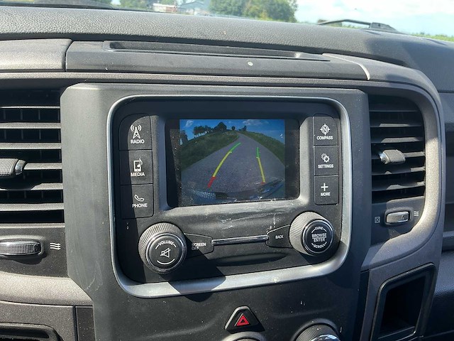 2018 dodge ram 350 3500st heavy duty hemi 6.4l personenauto - afbeelding 26 van  45