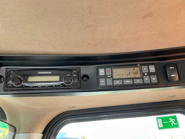 2018 doosan dl450-5 shovel - afbeelding 17 van  18