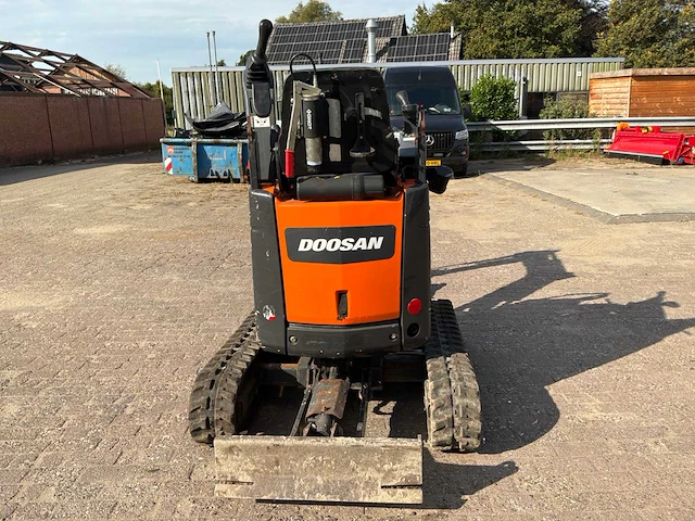 2018 doosan dx102 10z minigraafmachine - afbeelding 23 van  24