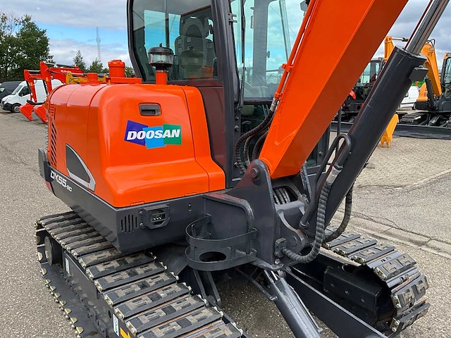 2018 doosan dx55-9c midigraafmachine - afbeelding 10 van  32