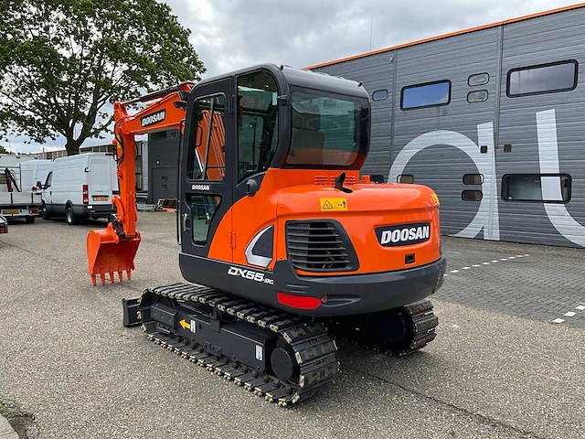 2018 doosan dx55-9c midigraafmachine - afbeelding 23 van  32