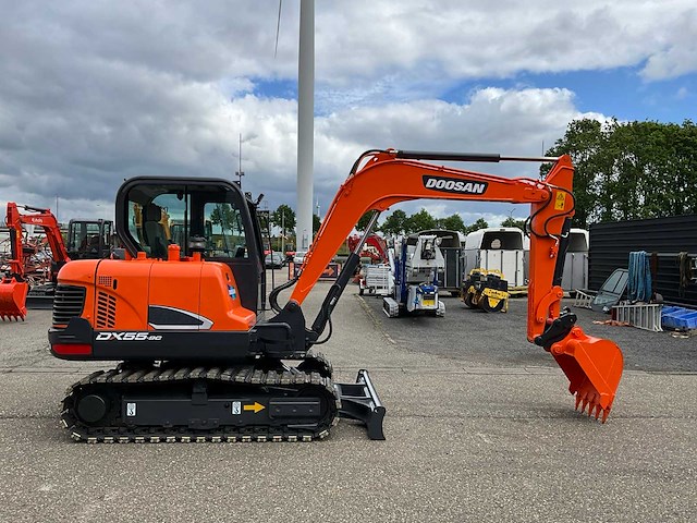 2018 doosan dx55-9c midigraafmachine - afbeelding 6 van  8