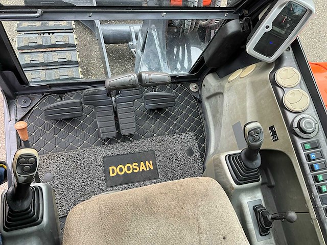 2018 doosan dx55-9c midigraafmachine - afbeelding 15 van  32