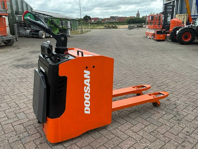 2018 doosan led 20 mp elektrische palletwagen - afbeelding 7 van  13