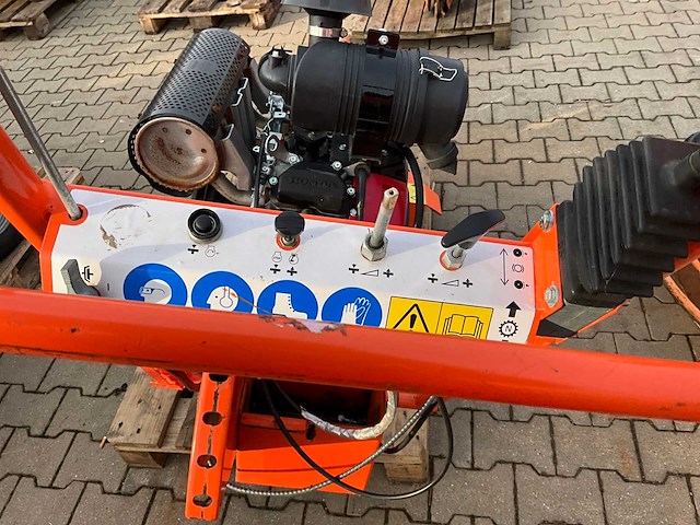 2018 dosko 691sp-20 he boomstronkhakselaar - afbeelding 13 van  16