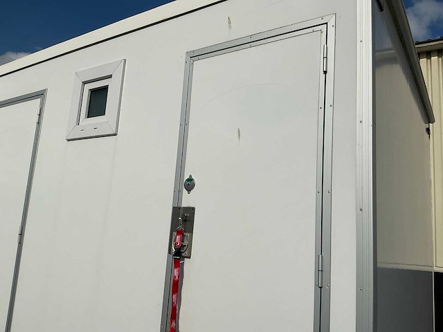 2018 easywagen 660 douchewagen met 3 doucheruimtes - afbeelding 27 van  62