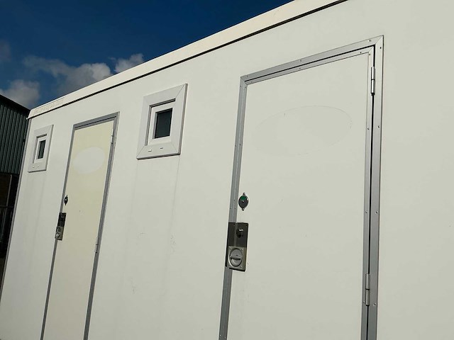 2018 easywagen 660 douchewagen met 3 doucheruimtes - afbeelding 28 van  62