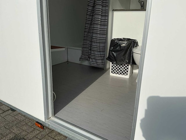 2018 easywagen 660 douchewagen met 3 doucheruimtes - afbeelding 39 van  62