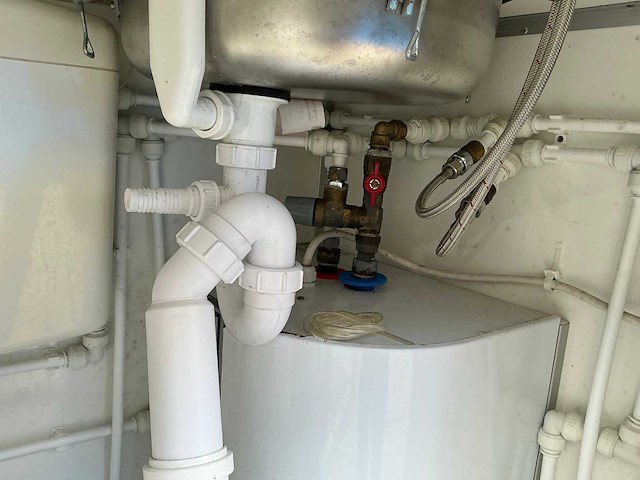 2018 easywagen 660 douchewagen met 3 doucheruimtes - afbeelding 59 van  62