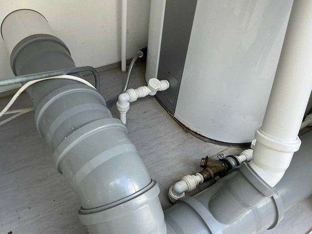 2018 easywagen 660 douchewagen met 3 doucheruimtes - afbeelding 51 van  62