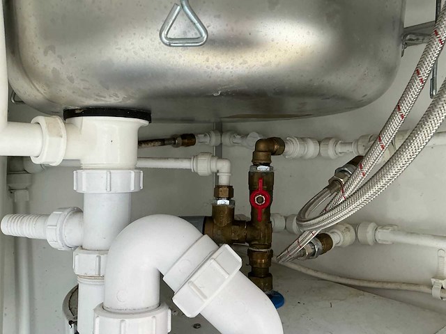 2018 easywagen 660 douchewagen met 3 doucheruimtes - afbeelding 52 van  62