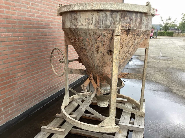 2018 eichinger 1000l betonkubel - afbeelding 3 van  4