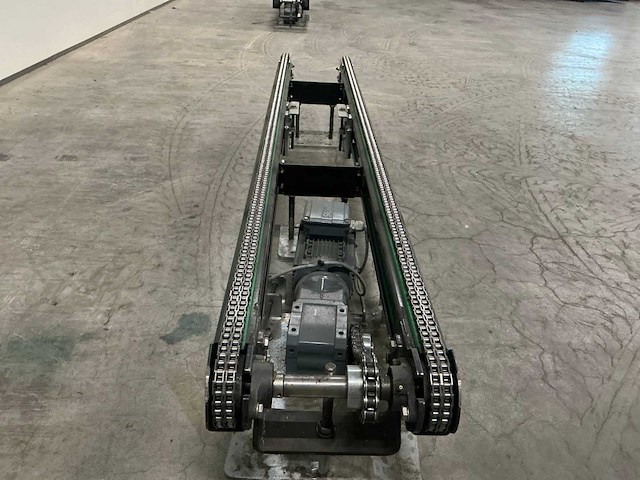 2018 elektrisch aangedreven kettingtransporteur - afbeelding 2 van  8