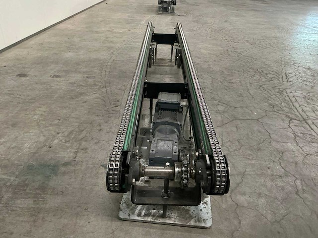 2018 elektrisch aangedreven kettingtransporteur - afbeelding 2 van  7