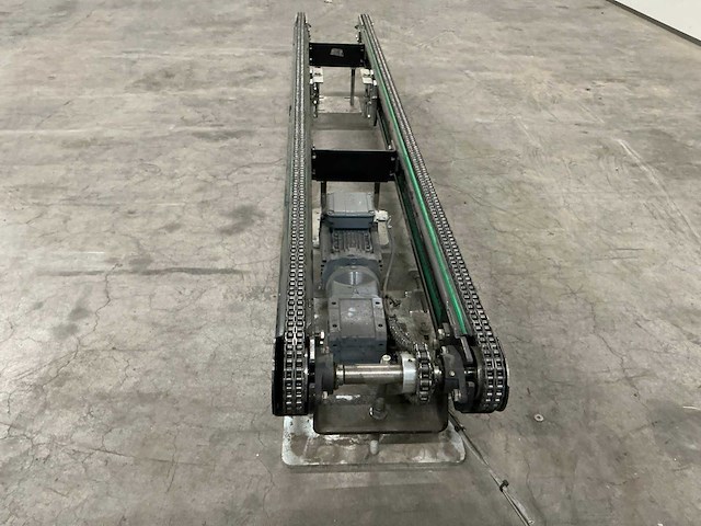 2018 elektrisch aangedreven kettingtransporteur - afbeelding 4 van  5