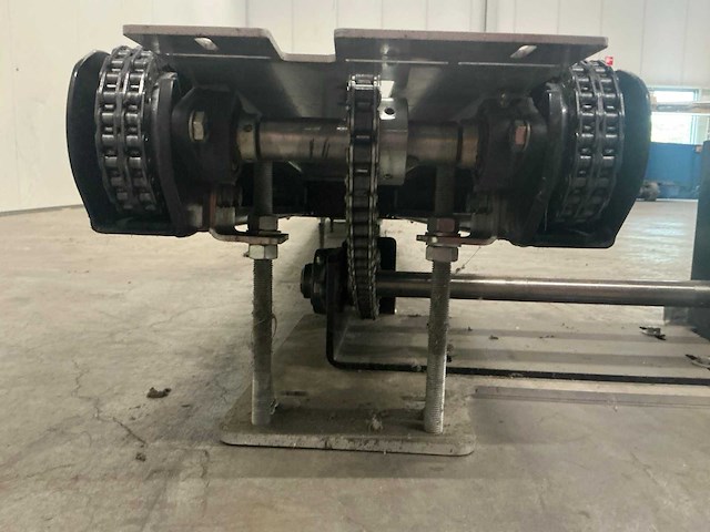 2018 elektrisch aangedreven kettingtransporteur - afbeelding 8 van  9