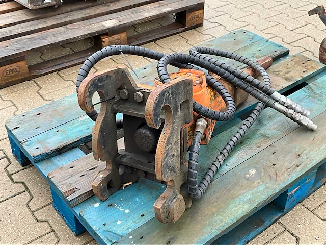2018 epiroc / ksw sb 152 / hp ac2 hydraulische sloophamer - afbeelding 3 van  8