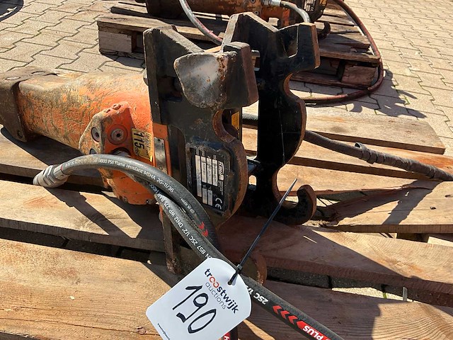 2018 epiroc sb102 hydraulische sloophamer - afbeelding 5 van  6