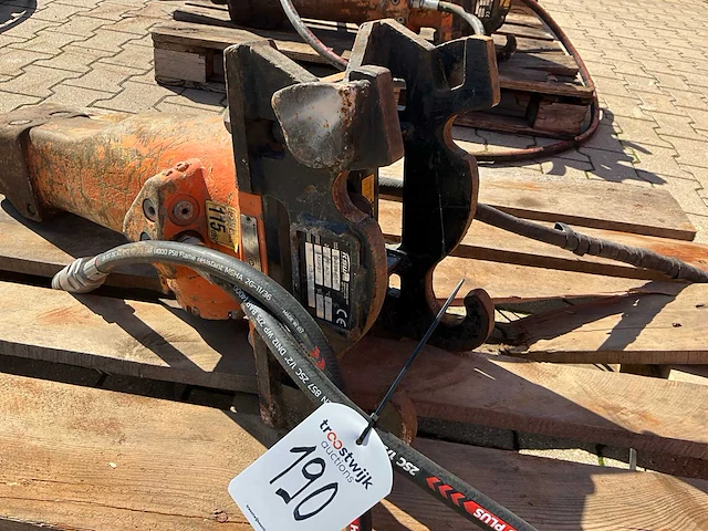 2018 epiroc sb102 hydraulische sloophamer - afbeelding 5 van  6
