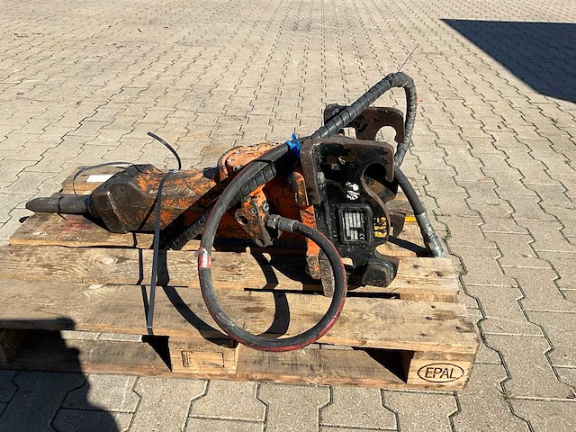 2018 epiroc sb152 hydraulische breekhamer - afbeelding 3 van  6