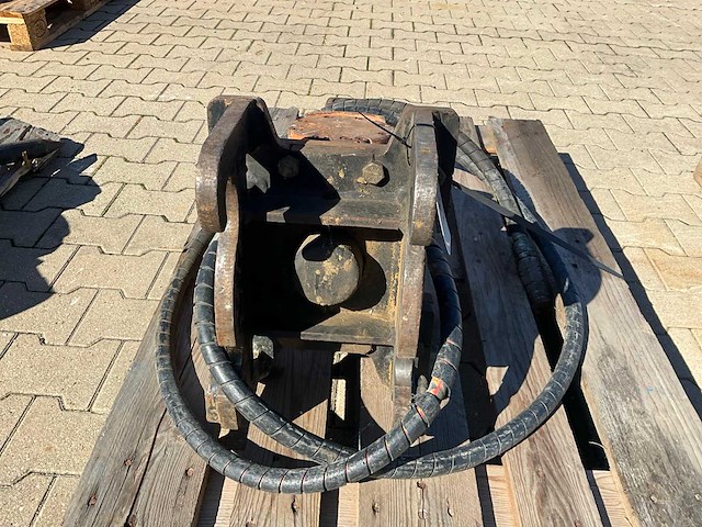 2018 epiroc sb152 hydraulische breekhamer - afbeelding 2 van  8