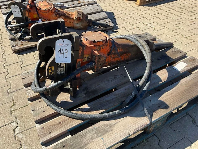 2018 epiroc sb152 hydraulische breekhamer - afbeelding 1 van  8