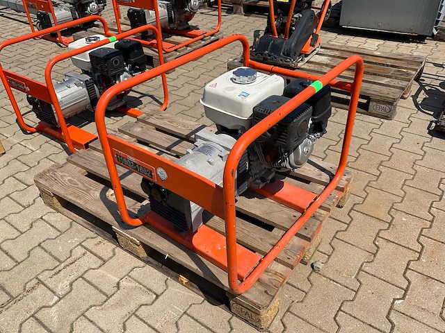 2018 europower ep4100 stroom aggregaat - afbeelding 1 van  8