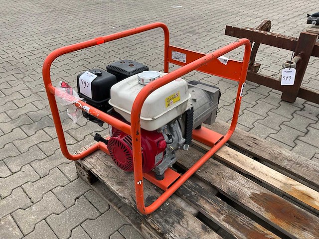 2018 europower ep4100 stroom aggregaat - afbeelding 1 van  7