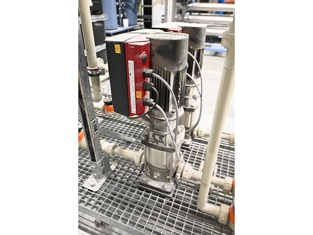 2018 eurowater - edi-2 3400l / smh 900 - complete demiwater installatie - afbeelding 27 van  39