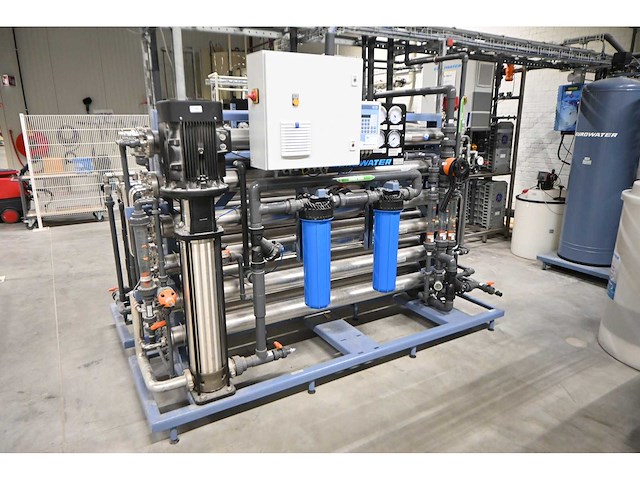 2018 eurowater - edi-2 3400l / smh 900 - complete demiwater installatie - afbeelding 35 van  39