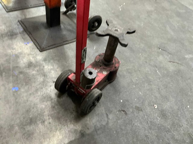 2018 explora/ cattini prolift 215/n garagekrik truck - afbeelding 4 van  6