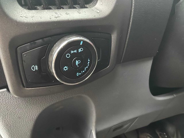 2018 ford transit custom bedrijfswagen - afbeelding 8 van  31