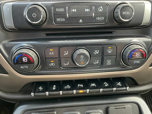 2018 general motors-gmc sierra denali pick-up bedrijfswagen - afbeelding 32 van  84