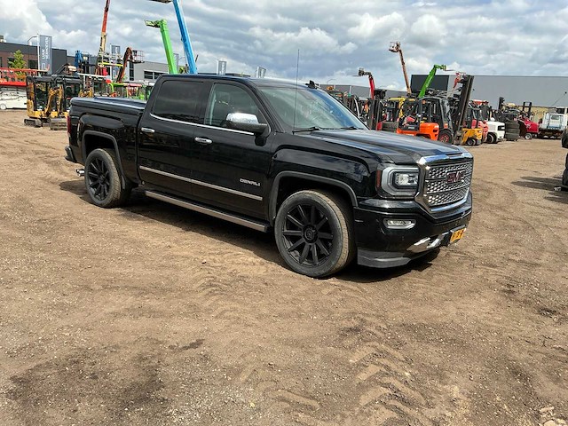 2018 general motors-gmc sierra denali pick-up bedrijfswagen - afbeelding 66 van  78
