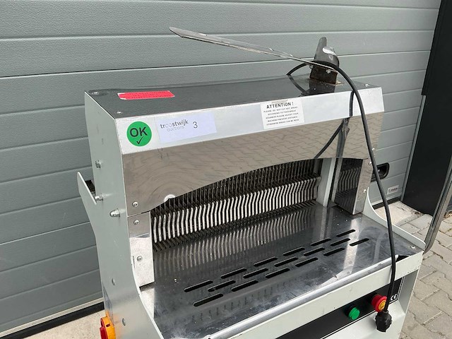 2018 ggm gastro broodsnijmachine - afbeelding 3 van  7