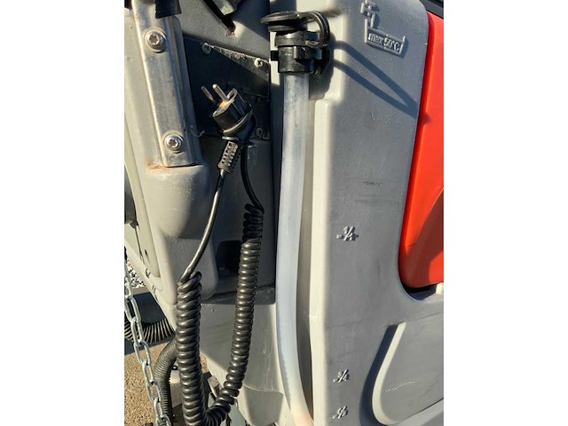 2018 hako scrubmaster b45cl zelfrijdende schrobmachine - afbeelding 3 van  18