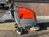 2018 hako scrubmaster b45cl zelfrijdende schrobmachine - afbeelding 13 van  18