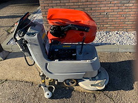 2018 hako scrubmaster b45cl zelfrijdende schrobmachine - afbeelding 14 van  18